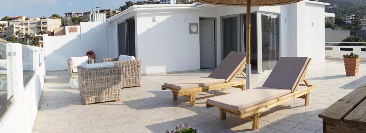Laia Seafront Luxury Apartments アギア・ペラギア エクステリア 写真